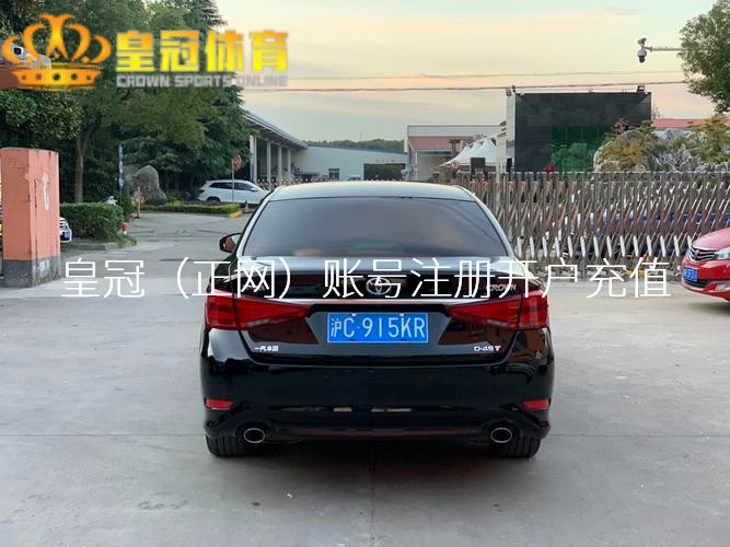 皇冠足球比分跟片中唐志军的变装现象至极像